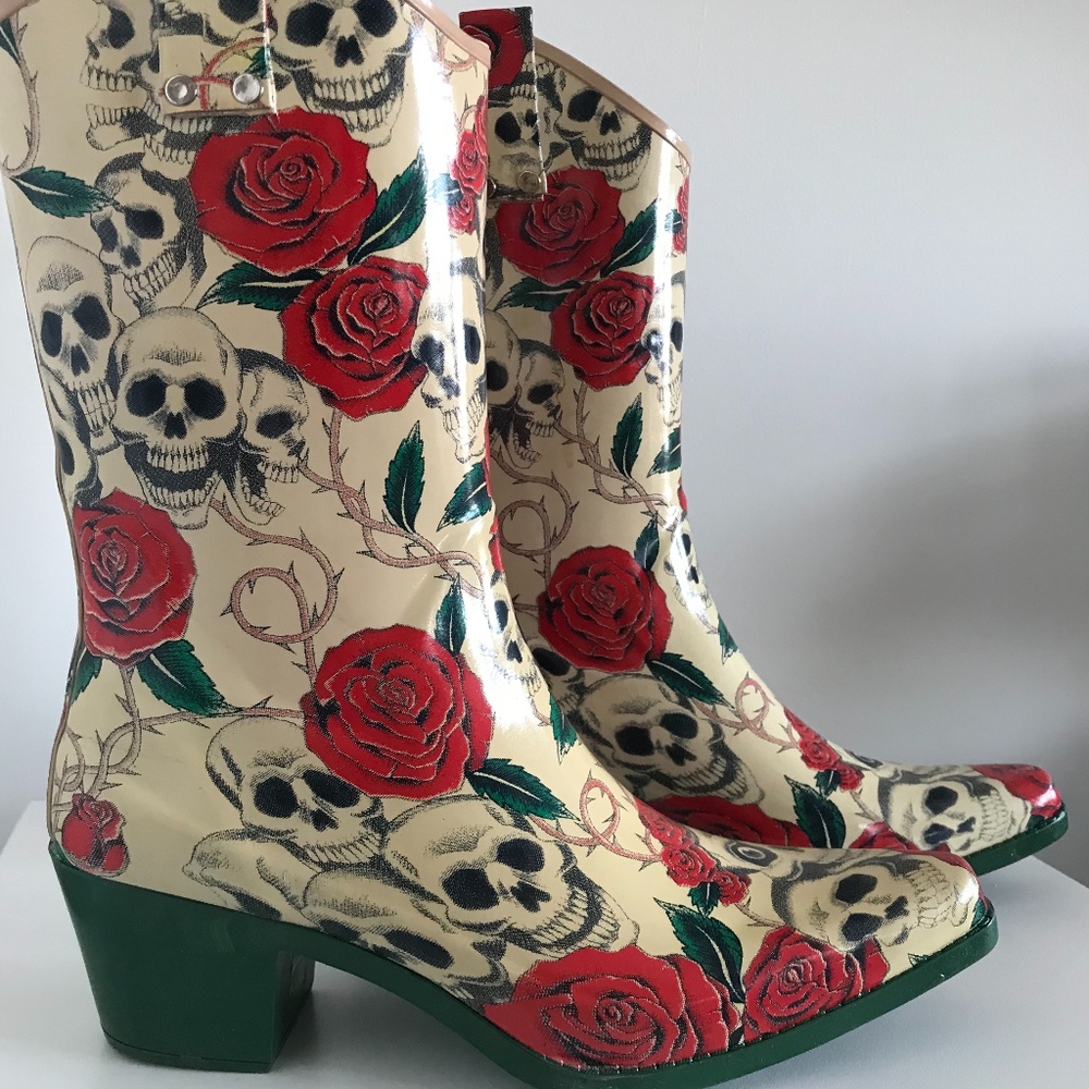 NOMAD RAIN BOOT SKULLS & ROSES Brand NEW w/TAGS